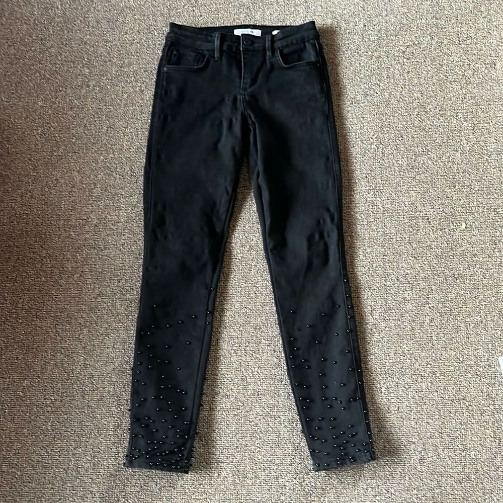 Guess mid rise skinny with decorations